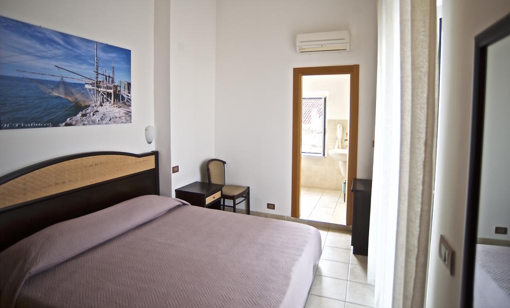Le Antiche Porte Peschici Bagian luar foto