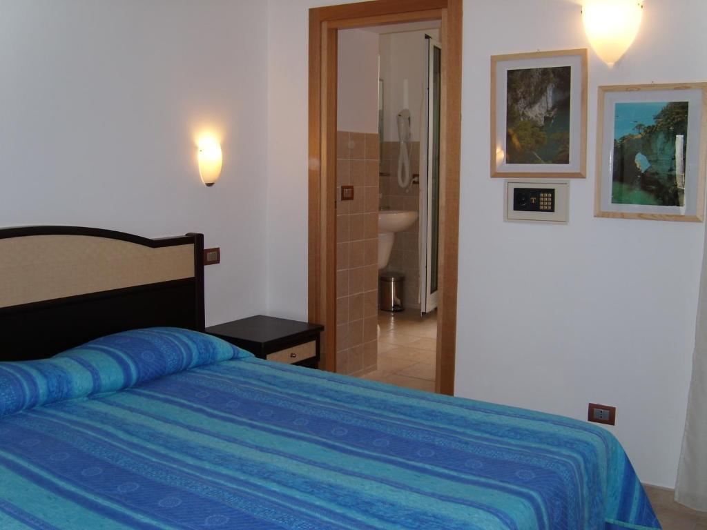 Le Antiche Porte Peschici Ruang foto