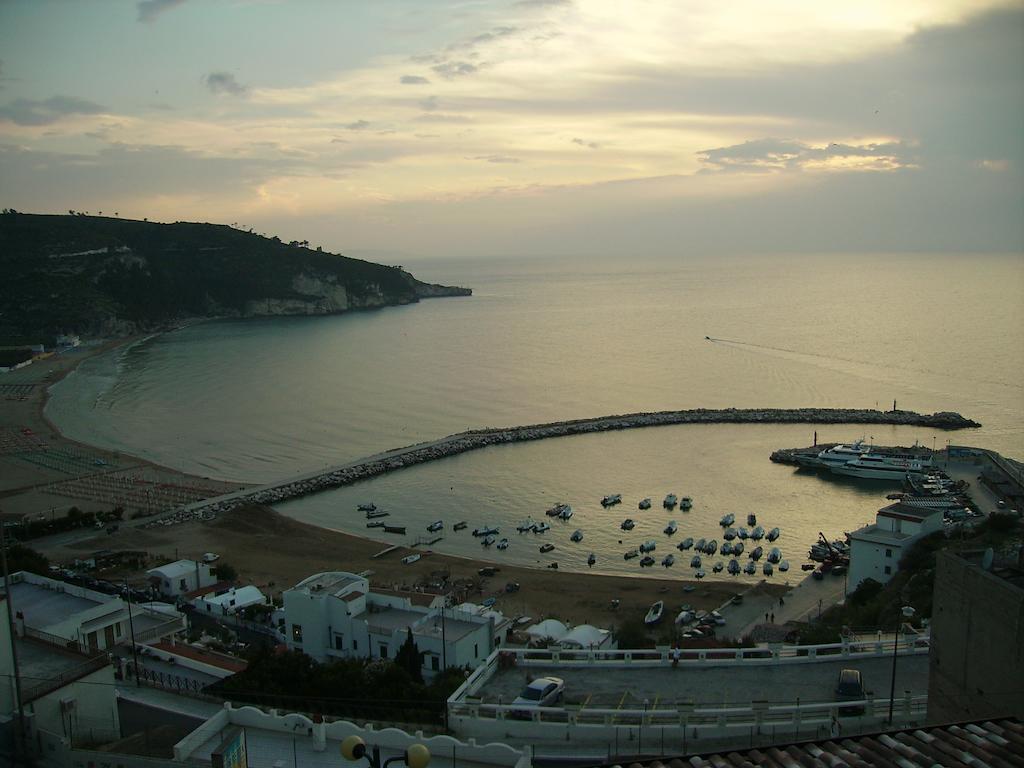 Le Antiche Porte Peschici Bagian luar foto