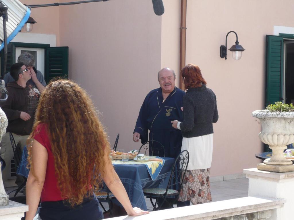 Le Antiche Porte Peschici Bagian luar foto